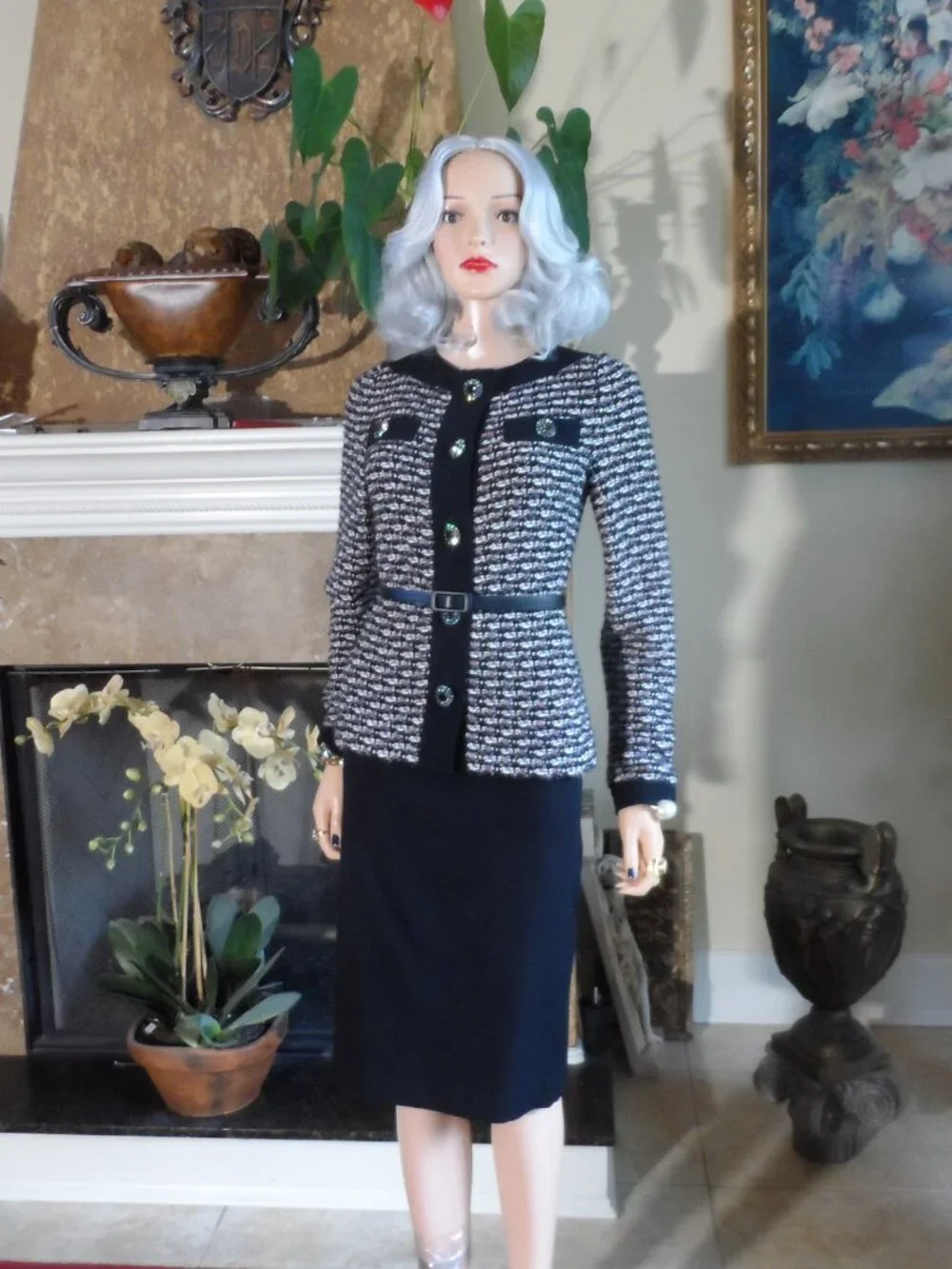 St. John Collection Bouclé Knit Skirt Suit Black Pink White Size 4 - Picture 3 of 16